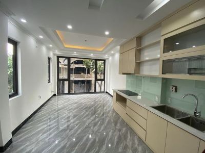 Cho thuê nhà Sài Đồng, Long Biên 5 tầng 1 tum