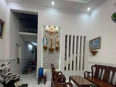 Bán căn nhà gần 100m2 gác đổ. Đường 5m. Ngay cổng trường học Bắc Sơn . Giá 1.350 tỷ