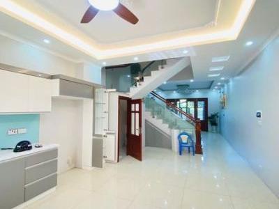 CHỦ SANG ÚC ĐỊNH CƯ - BÁN NHANH MẶT PHỐ NGỌC THUỴ - LONG BIÊN - HÀ NỘI
