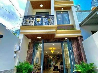 Cần bán Nhà Hoàng Quốc Việt Q7 cách Phú Mỹ Hưng 2 phút.