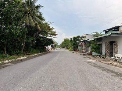 Chủ gửi bán đất mặt tiền ql60 PHÍA SAU GIÁP RẠCH MÁT MẺ