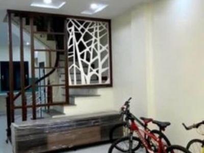 bán nhà đầu phố ngọc thuỵ ,trung tâm  nhộn nhịp ngày đêm