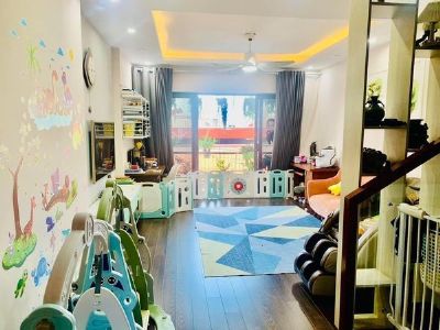 Chủ chuyển ra nhà mặt phố bán căn nhà 4 tầng đường oto đi thoải mái đỗ tận cửa  khu 1 Đại Phúc - BN