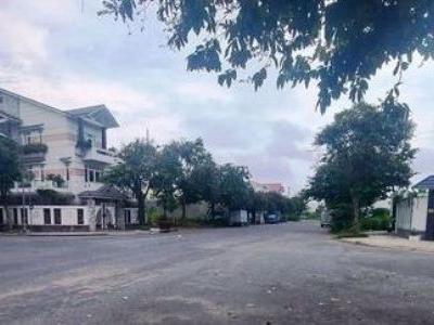 Chủ cần bán đất 2 mặt tiền góc khu sao Mai  phường 7 thành phố Bến tre