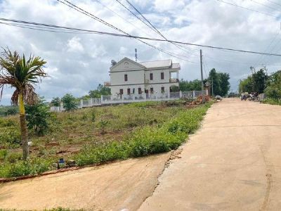 Bán lô đất 1.725m2 khu biệt thự Bon Phi Mur, xã Quảng Khê, H.Đắk G’Long, tỉnh Đắk Nông