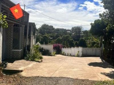 Cần bán mảnh đất đẹp mặt tiền Đỗ Nhuận, pleiku gia lai khu dân cư đông đúc, gần mọi tiện ích