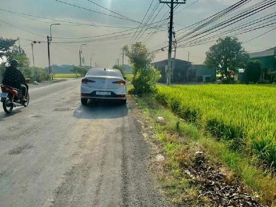 Chính chủ gửi bán 2 lô thổ cư mặt tiền DT 833m ở Tân Trụ - Long An