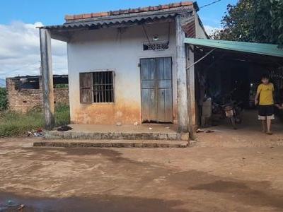 2,1ha cà phê sẵn nhà ở điện nước đầy đủ sẵn sổ  cách khu dân cư 1,5km cách thành phố pleyku 30km