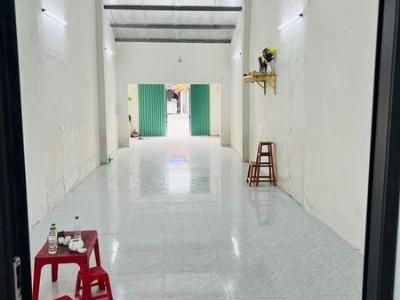 Mình còn trống 1 nhà giáp đường lớn >100m2 Địa chỉ : Gần uỷ ban xã Hưng Long, mỹ hào, Hưng Yên