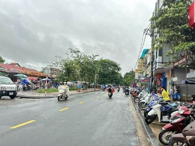 Bán Nhà 2 Tầng Mặt Tiền Kinh Doanh Nguyễn Trãi Gần Ngay Chợ Tây Lộc,TP Huế