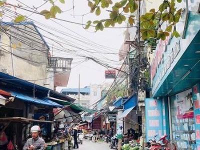 Bán căn nhà 2 tầng dân xây mặt ngõ sát đường kênh nông rộng , vị trí trung tâm Nam Định