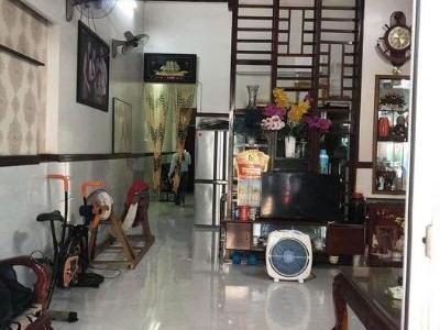 Nhà hẻm 63 Trần Hưng Đạo, hộ khẩu Nguyễn Nghiêm Quảng Ngãi. Đường rộng 5m