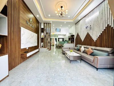 Nhà mê xây lệch tầng rất đẹp full nội thất đường nhựa 8m Phạm Ngũ Lão nối dài