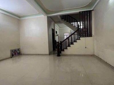 BÁN NHÀ 2 TẦNG NGAY CỔNG CHỢ TÂN PHONG