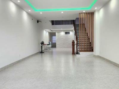 Cho thuê nhà 2 tầng đường Lê Quảng Chí, Hoà Xuân Đà Nẵng gồm 2PN - 2WC.