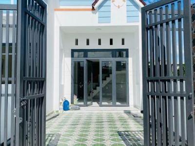 BÁN CĂN NHÀ LẦU LỬNG HIỆN ĐẠI NGAY CHỢ THẠNH PHÚ