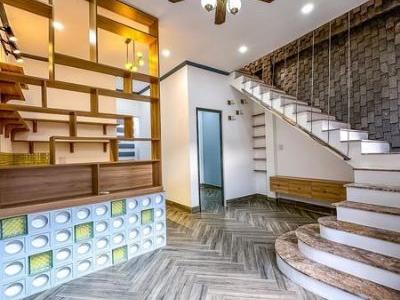 NGỘP BANK GIẢM GẤP 510 TRIỆU NHÀ TRỆT LẦU TUYỆT ĐẸP HẺM 233
