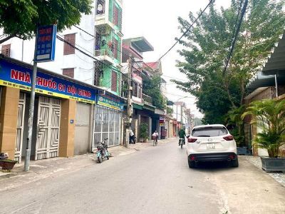 CẦN CHO THUÊ nhà 3 tầng đẹp đường KINH DOANH Đội Cung thành phố Vinh