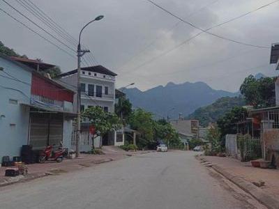 Bán Nhà Mặt Đường Xuân Thủy Trung tâm thành phố Hà Giang thuận tiện kinh Doanh