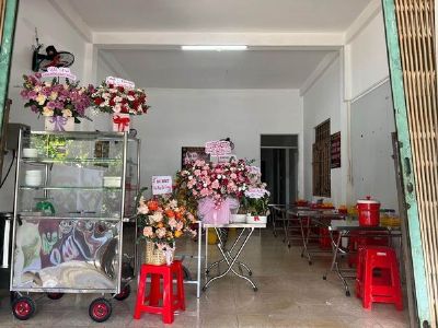 Cho thuê mặt bằng mặt tiền Đinh Tiên Hoàng Buôn Ma Thuột có lối đi riêng Có chỗ ở lại