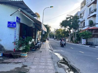 Bán nhà Gác lừng khu bàn cờ đường Lê Văn Tám, Phước Long, Nha Trang.
