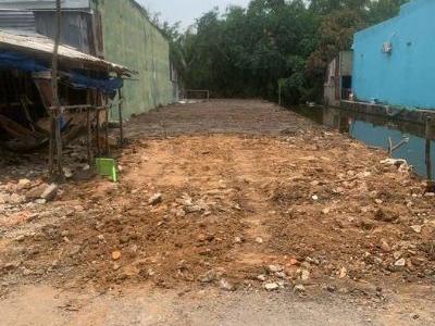 Bán cặp nền đường Lương Thế Vinh, gần cầu Thống Nhất, Ngô Quyền Thành phố Cà Mau