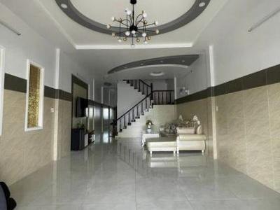 Nhà 1 trệt 1 lầu mặt tiền giá tốt cho anh chị có nhu cầu đường_Trần_Hưng_Đạo - Phường 2, Sóc Trăng