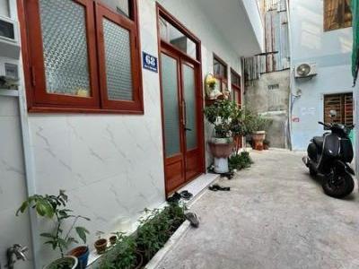 2 căn nhà cần cho thuê cách Cầu Nguyễn Thái Học Long Xuyên 30m