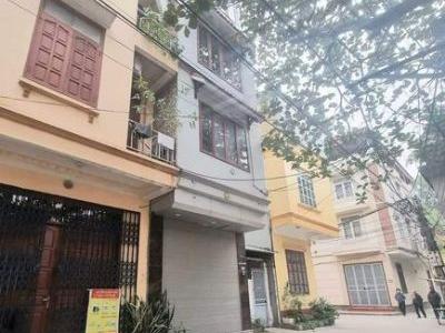 BÁN NHÀ TRUNG TÂM HUYỆN THANH TRÌ - VIỆN QUY HOẠCH RỪNG - SÁT TECO - 2,75 T.Ỷ