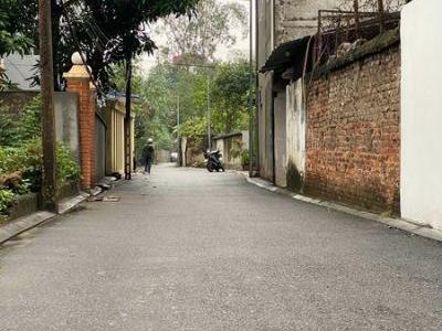 BÁN ĐẤT Thị trấn Đông Anh, 52M2 ô tô vào đất giá chưa đến 2 tỷ