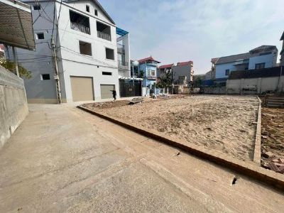 NHỈNH 900 TRIỆU  CHỐT NGAY LÔ ĐẤT  MẠNH TÂN - THUỴ LÂM ĐƯỜNG THÔNG 4M