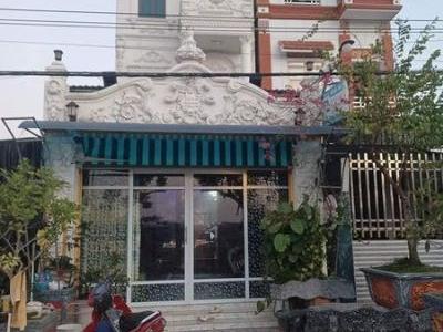 Chính chủ gửi bán căn nhà 3 tầng thiết kế hiện đại bên trong full nội thất xã Tân Quang Ninh Giang