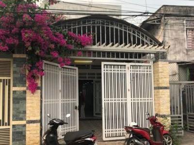 Cho thuê nhà Trệt Lầu Phú Lợi, gần vòng xoay HT3 , TDM BD