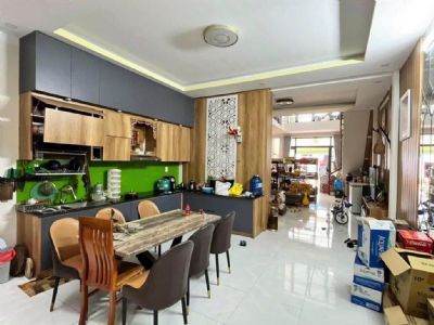 Nhà 1 mê Y MOAN kinh doanh được giá chỉ 2ty450