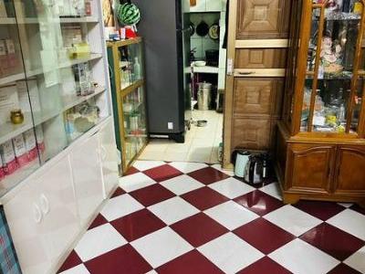 Cần bán nhà 3 tầng  vj trí 1 đường đại lộ Nguyễn thái học Gần Vincom