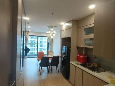 Em cần cho thuê căn 2 ngủ 1 vệ sinh chung cư Vinhomes Newcenter