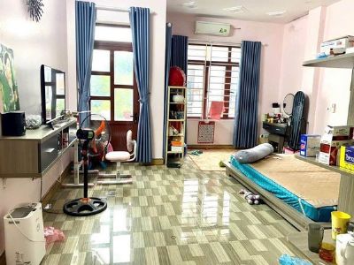 Nhà 3,5 tầng thiết kế kiện đại cách đường Trần Đăng Ninh chỉ 50m