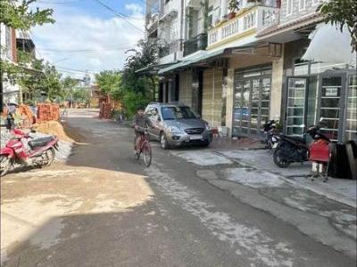 NHÀ BÁN MẶT TIỀN ĐƯỜNG TRẦN QUỐC TẢN , KHU NGUYỄN TRỌNG TRÌ - QUY NHƠN