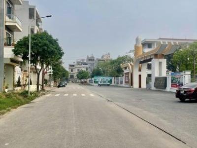 CC cần tiền bán 1 cặp lô đất khu dân cư số 2 - Xương Giang - Tp Bắc Giang .