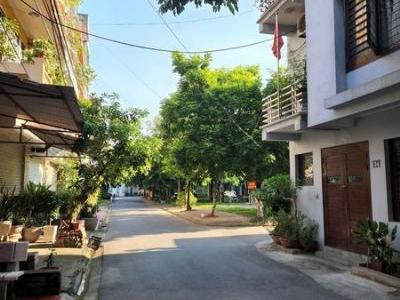 BÁN LÔ ĐẤT GIÃN DÂN VIEW CHẾCH VƯỜN HOA LÀN 2 ĐƯỜNG RẠP HÁT - KINH BẮC - BẮC NINH
