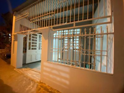 CHO THUÊ NHÀ CẤP 4 VĨNH NGỌC - nhà không nội thất- đường xe máy