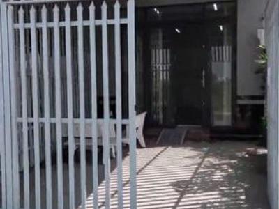 Nhà nguyên căn lê đại hành Bạc Liêu 2 phòng ngủ. Nhà mới đẹp.