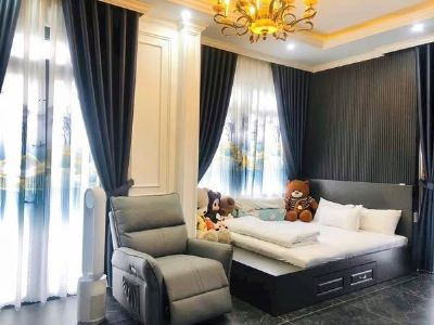 - Cần Bán căn villa nội thất cao cấp thuộc khu nghỉ dưỡng sang trọng An Sơn phường 4 Tp Đà Lạt .
