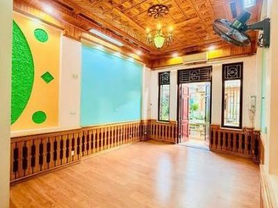Cho thuê nhà 5 tầng p Ngô Quyền, BG