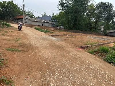 Chính chủ gửi bán lô đất mt 5,89 x 19,6 thổ cư 50m tổng diện tích 104,4m Làng mấu tam quan