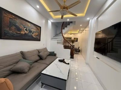 Cho thuê nhà 3 tầng 3 phòng ngủ 3 nhà vệ sinh Gần mạn tiểu học trần lãm Thái Bình