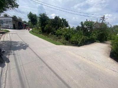 Cần Bán 2 Nền Đất Liền Kề Mặt Tiền Đường Hẻm Xe Hơi Kế Bên Đường Một Quang Thuộc