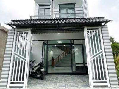 Nhà trệt lầu xây mới 100% đầu hẻm oto đường Lưu Khánh Đức.TP SÓC TRĂNG