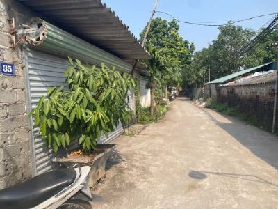 Cho thuê nhà c4 tại ngõ thuỷ sản phương lâm tp Hoà Bình Đt 0378434370