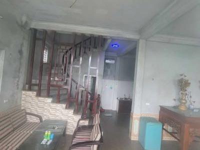 Cho thuê nhà 2 tầng Hồ Truyền Thống Nam Định